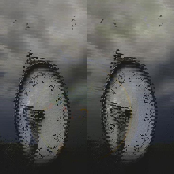 حس میکنی زمان داره سریع تر میگذره...